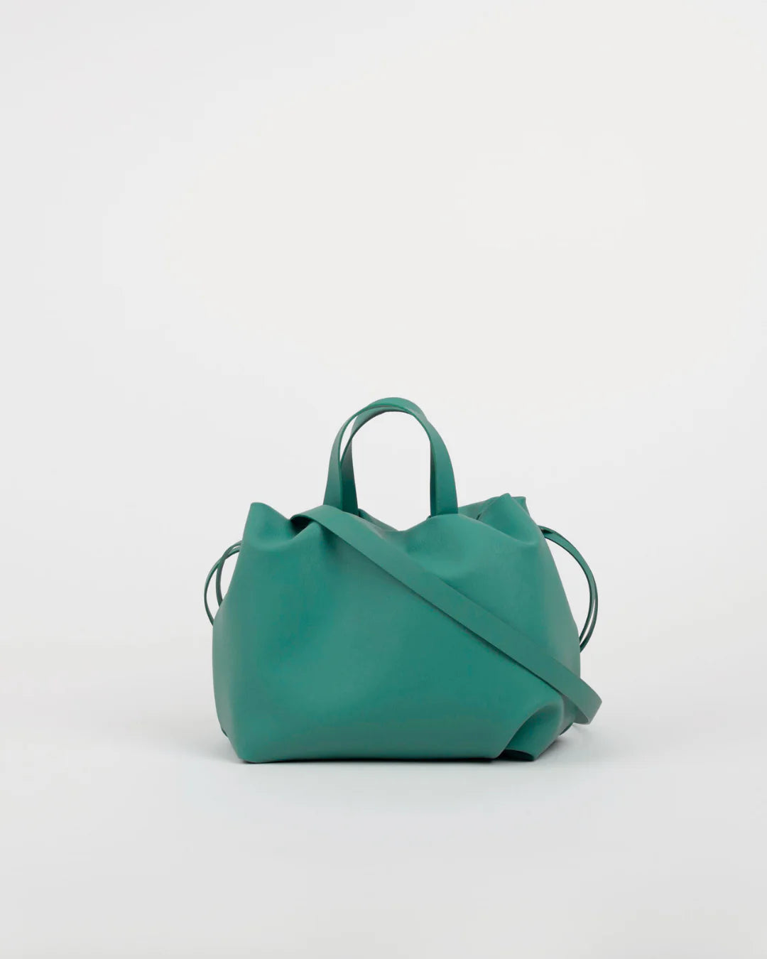 ANGELA Vert – L'élégance intemporelle du cuir végétal artisanal, éthique et taille moyenne