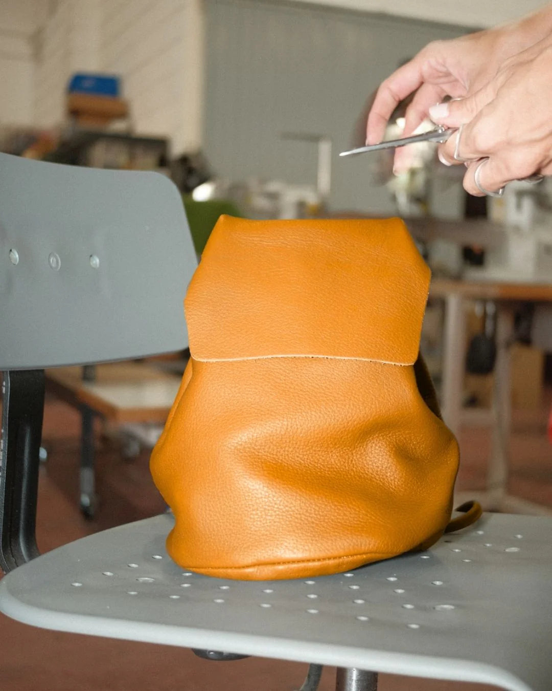Mini Sac à Dos Cuir Orange IRENE — Artisanal Premium | Bmassy