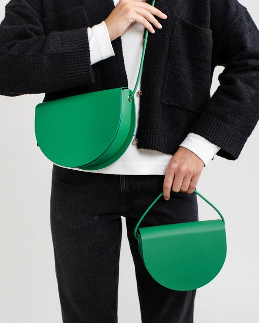 Sac à main vert à porter épaule ou main