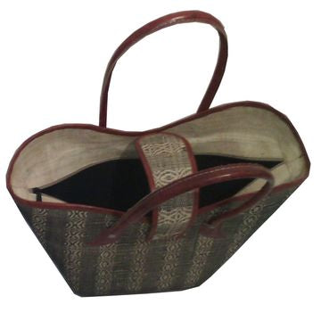 Sac à main en raphia – finition cuir avec trait
