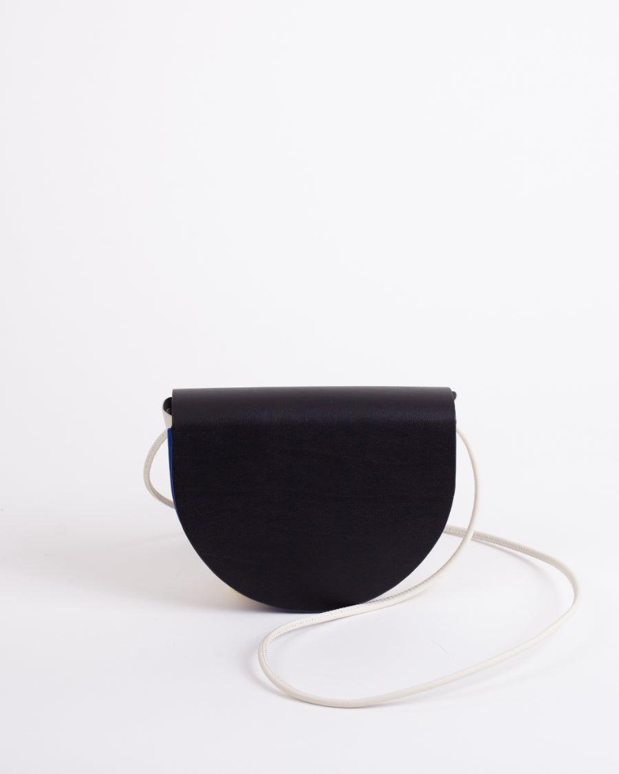 Sac à main noir à porter épaule ou main