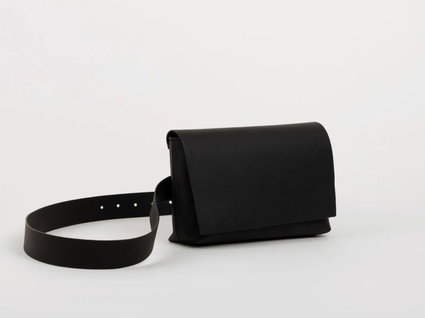 Sac baguette multiposition cuir forme banane femme avec sangles ajustables - Bmassy maroquinerie polyvalente