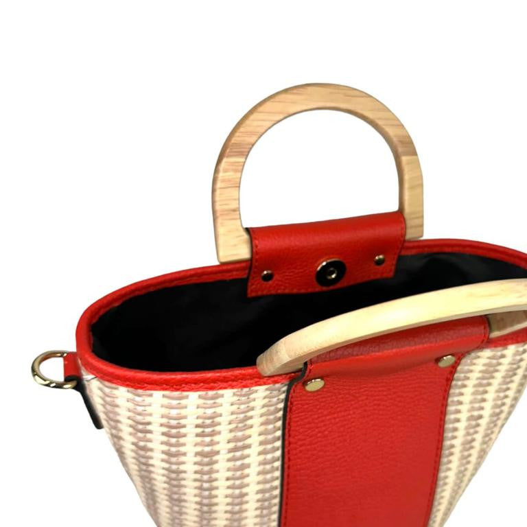 Sac Seau en Raphia et Cuir Rouge – Poignées Bois & Bandoulière Ajustable