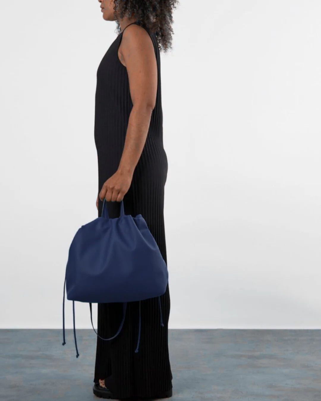 Sac Bandoulière Cuir Végétal Bleu Femme ANGELINES - Maroquinerie Artisanale Premium