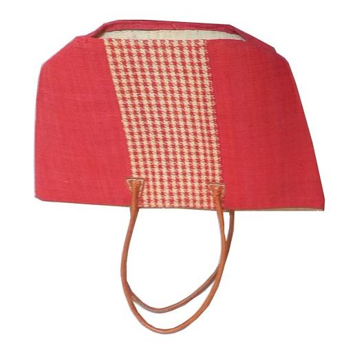 Sac à Main en Raphia Rouge – Motif Pied-de-Poule Fait Main à Madagascar