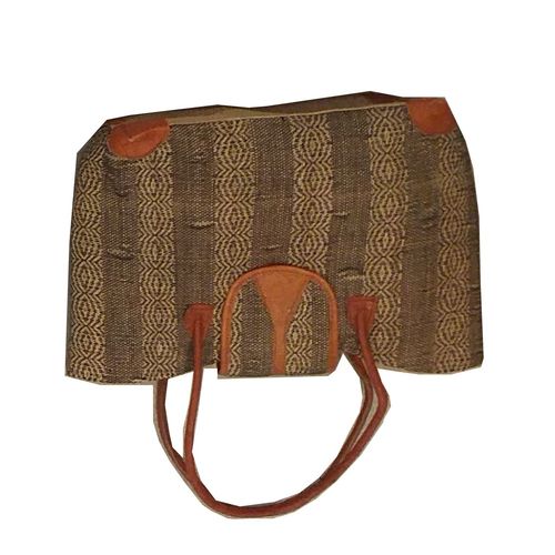 Sac cabas en raphia artisanal avec finitions cuir