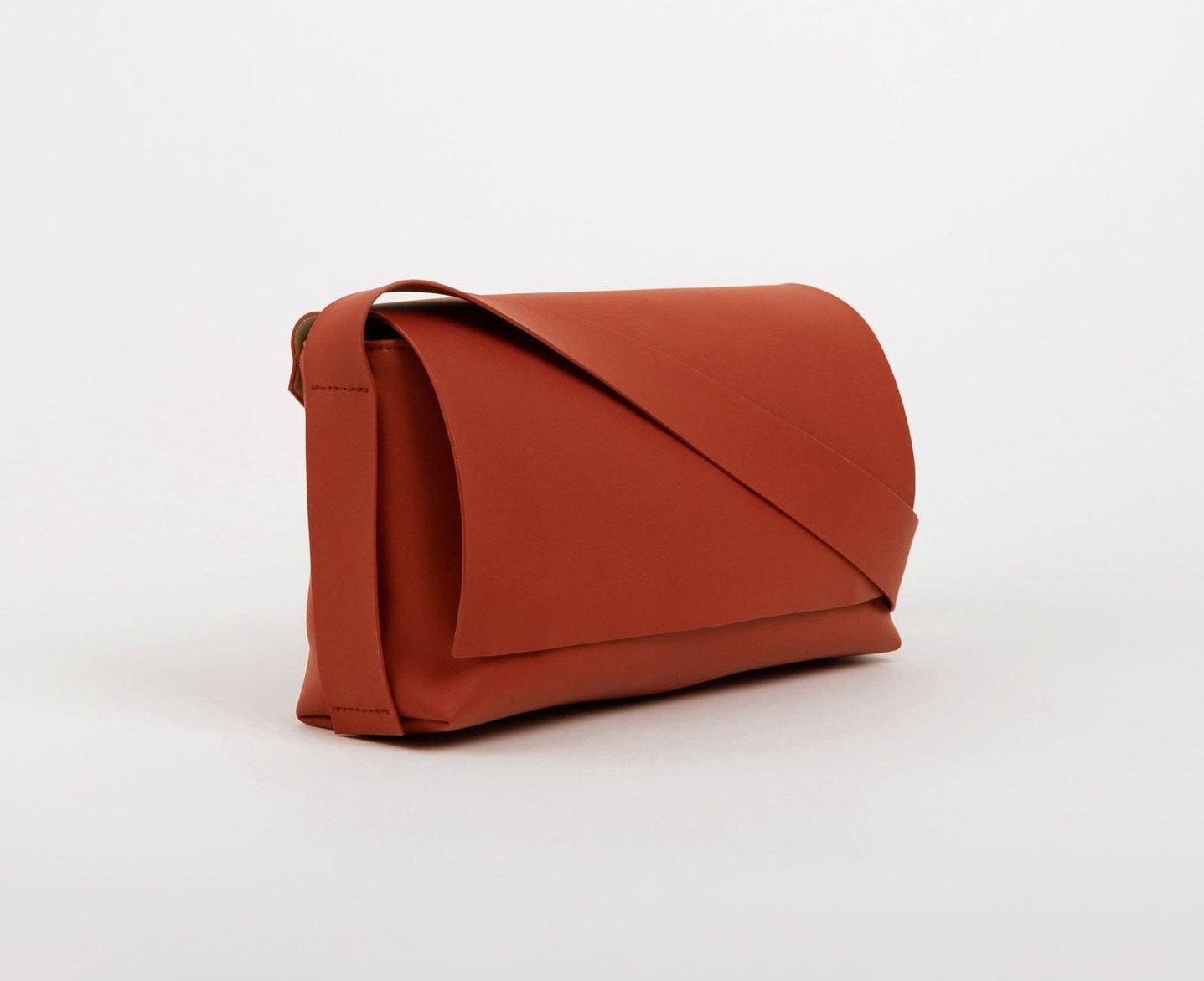 Sac bandoulière silicone végan – fait main artisanal – Bmassy