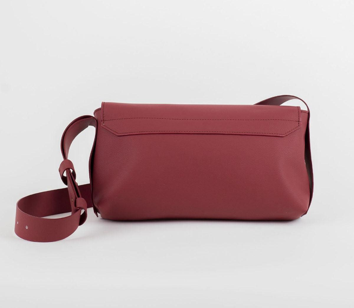 Sac à main bandoulière rose silicone végan – sac artisanal femme écoresponsable Bmassy