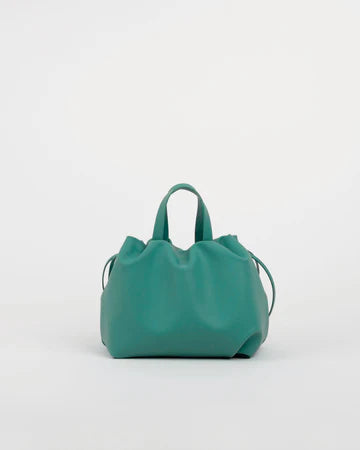 ANGELA Vert – L'élégance intemporelle du cuir végétal artisanal, éthique et taille moyenne