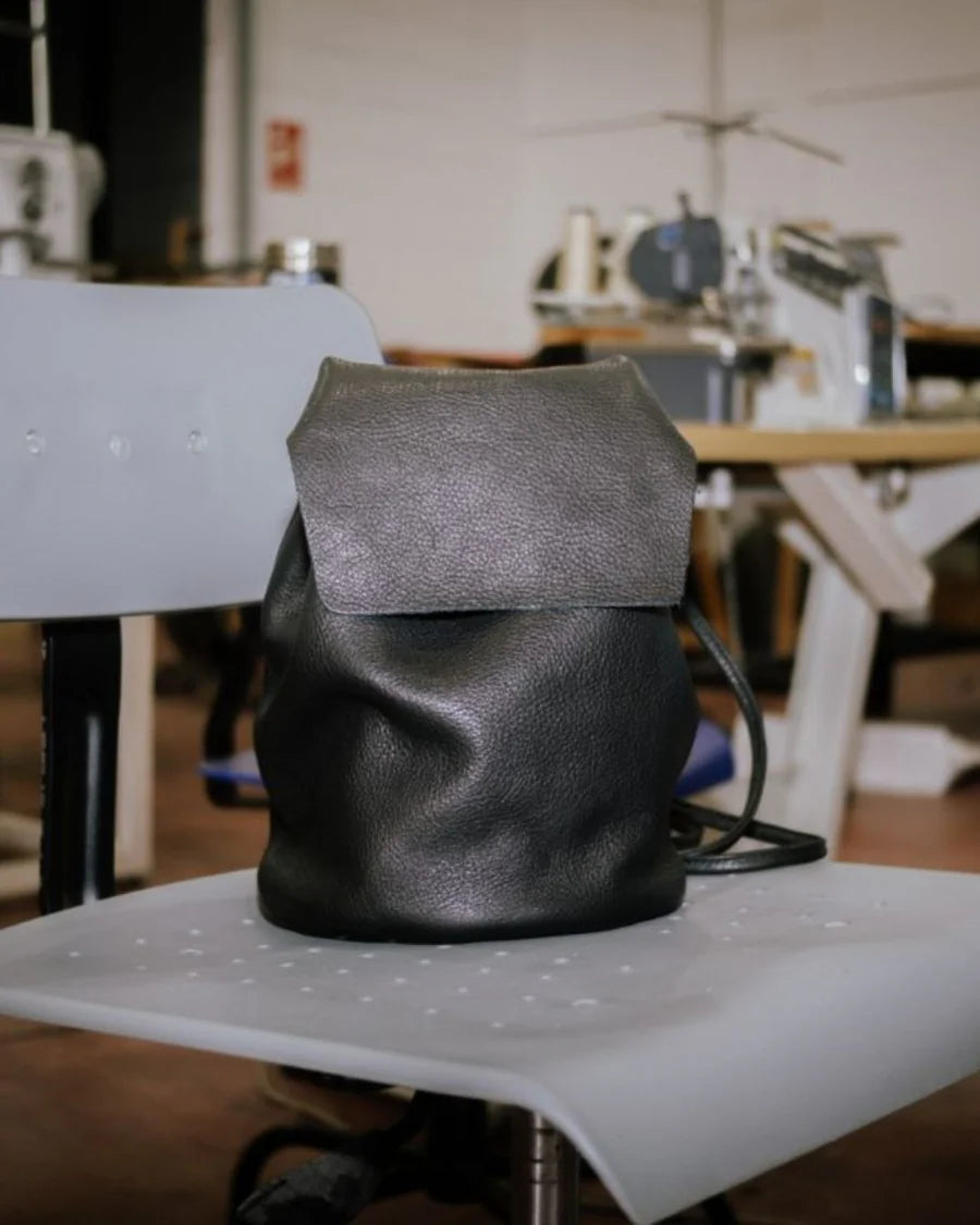 Mini Sac à Dos Cuir Noir IRENE — Artisanal Premium | Bmassy