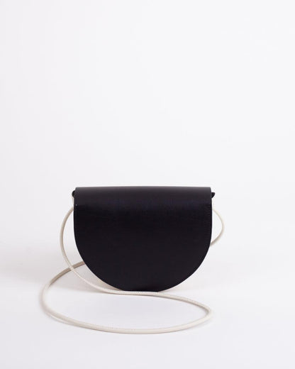 Sac à main noir à porter épaule ou main