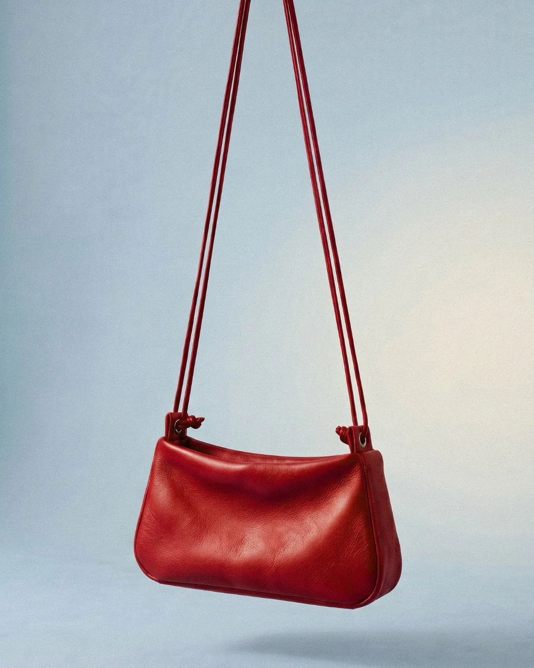 Petit sac bandoulière LOLITA cuir tanné végétal, détail – Bmassy 