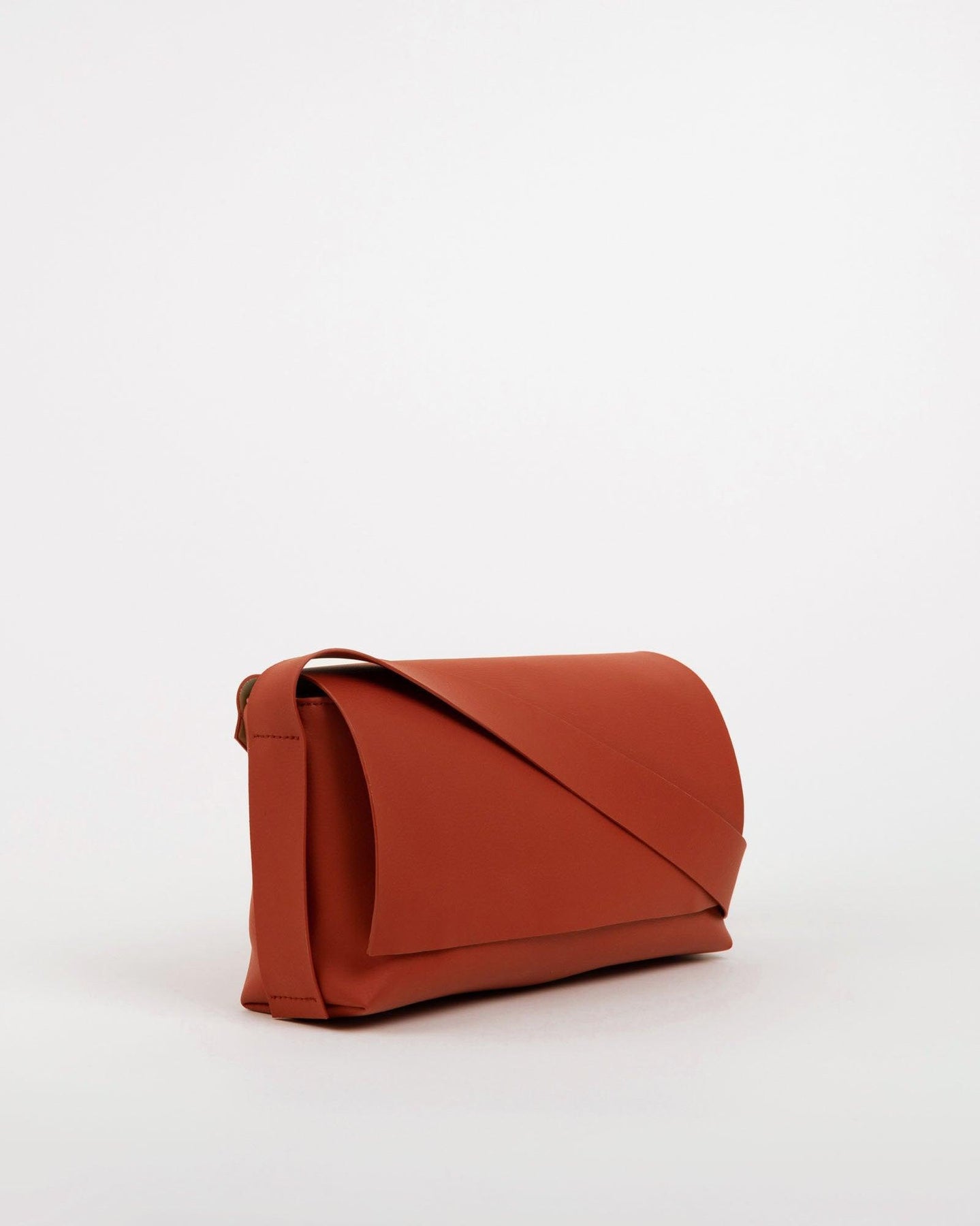 Sac à main bandoulière silicone végan – sac artisanal femme écoresponsable Bmassy