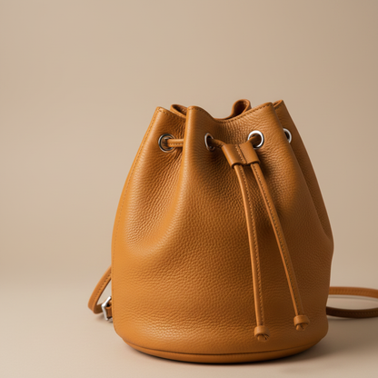 Mini sac à dos cuir orange IRENE détail fermeture cordon – Bmassy