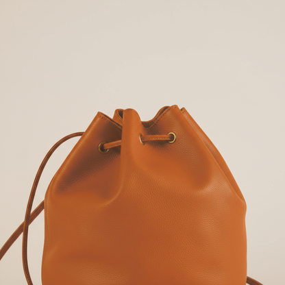 Sac à dos cuir orange IRENE mochila détail fermeture cordon – Bmassy
