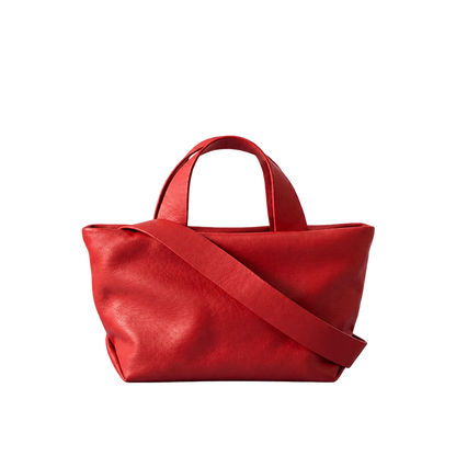 Sac Juanita en cuir rouge, vu de face avec sa bandoulière, Bmassy.