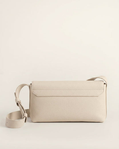 Sac baguette Fernanda blanc en cuir tanné végétal – vue dos – Bmassy