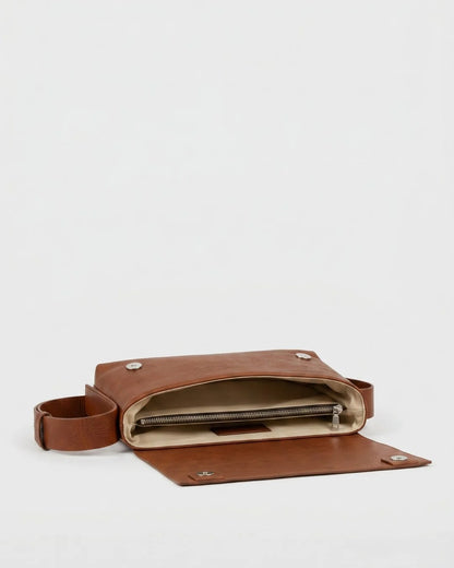 Sac baguette Fernanda jaune en cuir tanné végétal – vue interieur – Bmassy