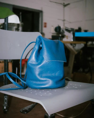 Mini Sac à Dos Cuir Bleu IRENE — Artisanal Premium | Bmassy