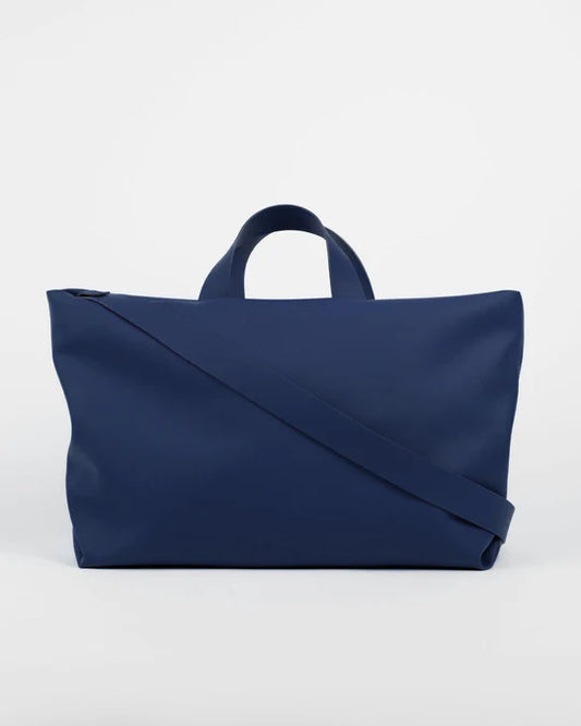 Sac à main bleu écoresponsable en peau végétale - Maroquinerie artisanale durable