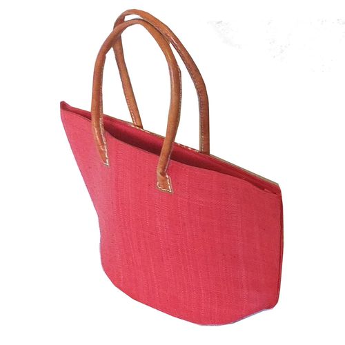Sac à Main en Raphia Rouge – Motif Pied-de-Poule  Fait Main à Madagascar